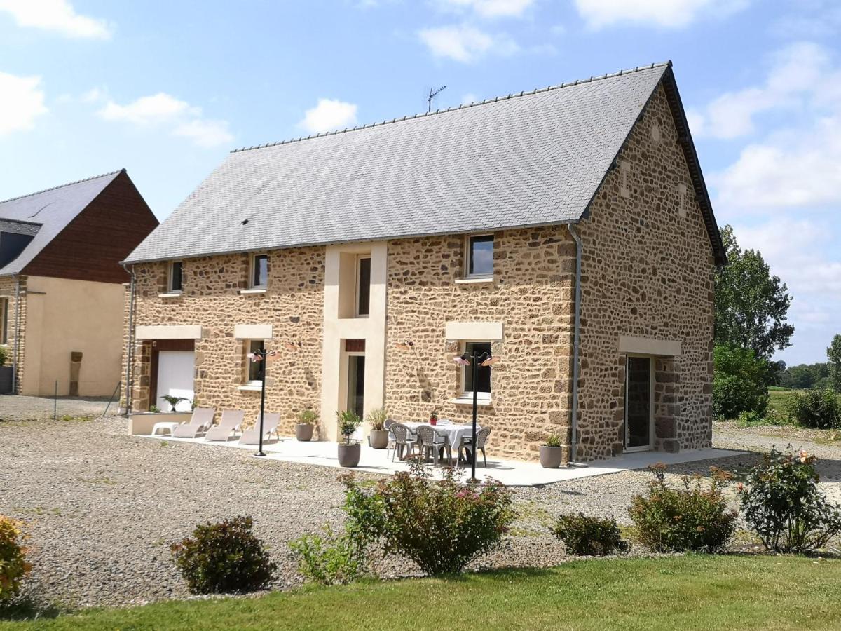 Mon Pré Vert Saint-Ellier-du-Maine Extérieur photo